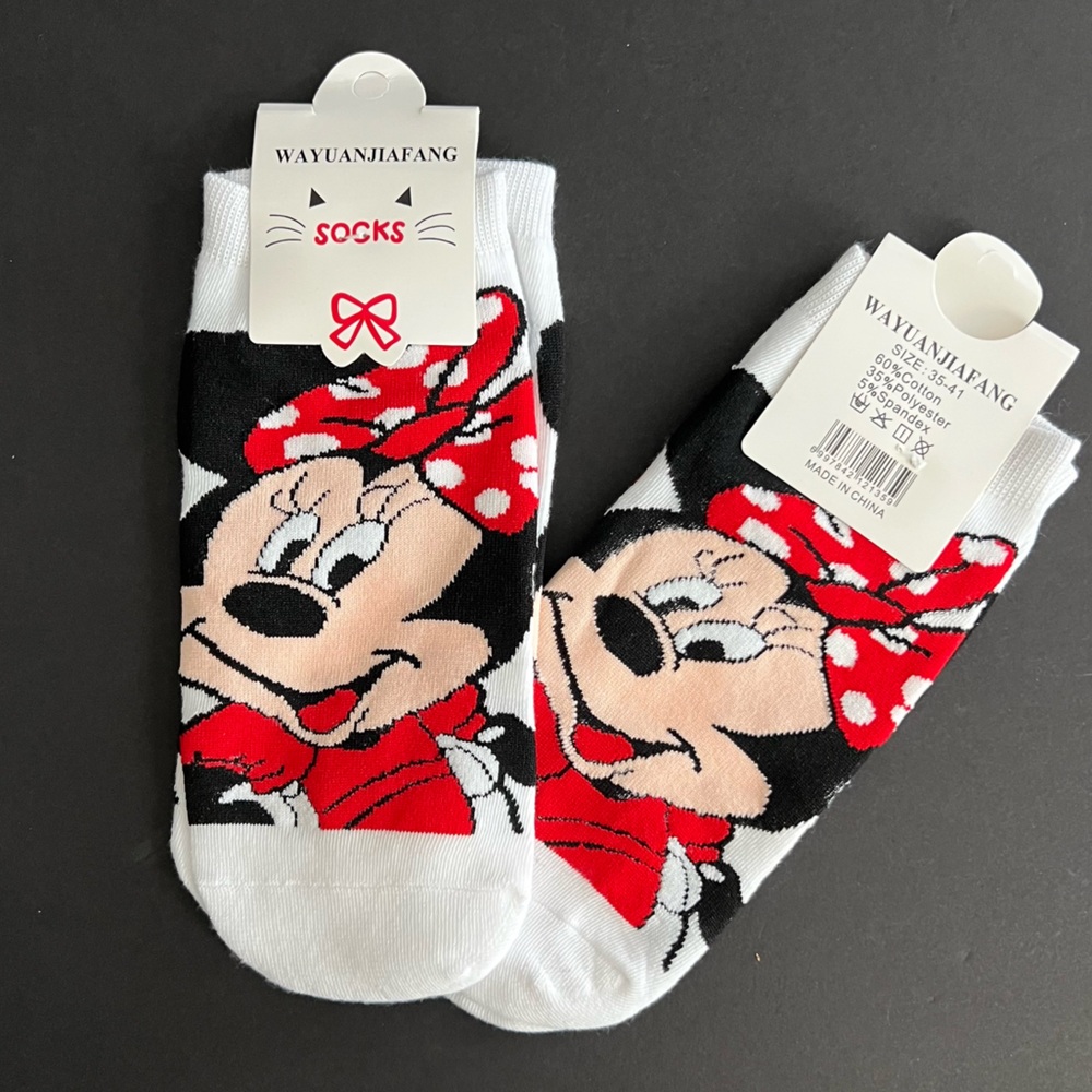 4/$12 💥🆕 Minnie Mouse White/Red/Black Adult Socks | 4392
